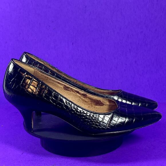 Clarks Shoes - Clarks Women's Black Leather‎ Croc Embossed Pointed Toe Kitten Heel Pump Size 6